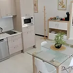 Con Parking Rabanales 21 Tecnocordoba דירה